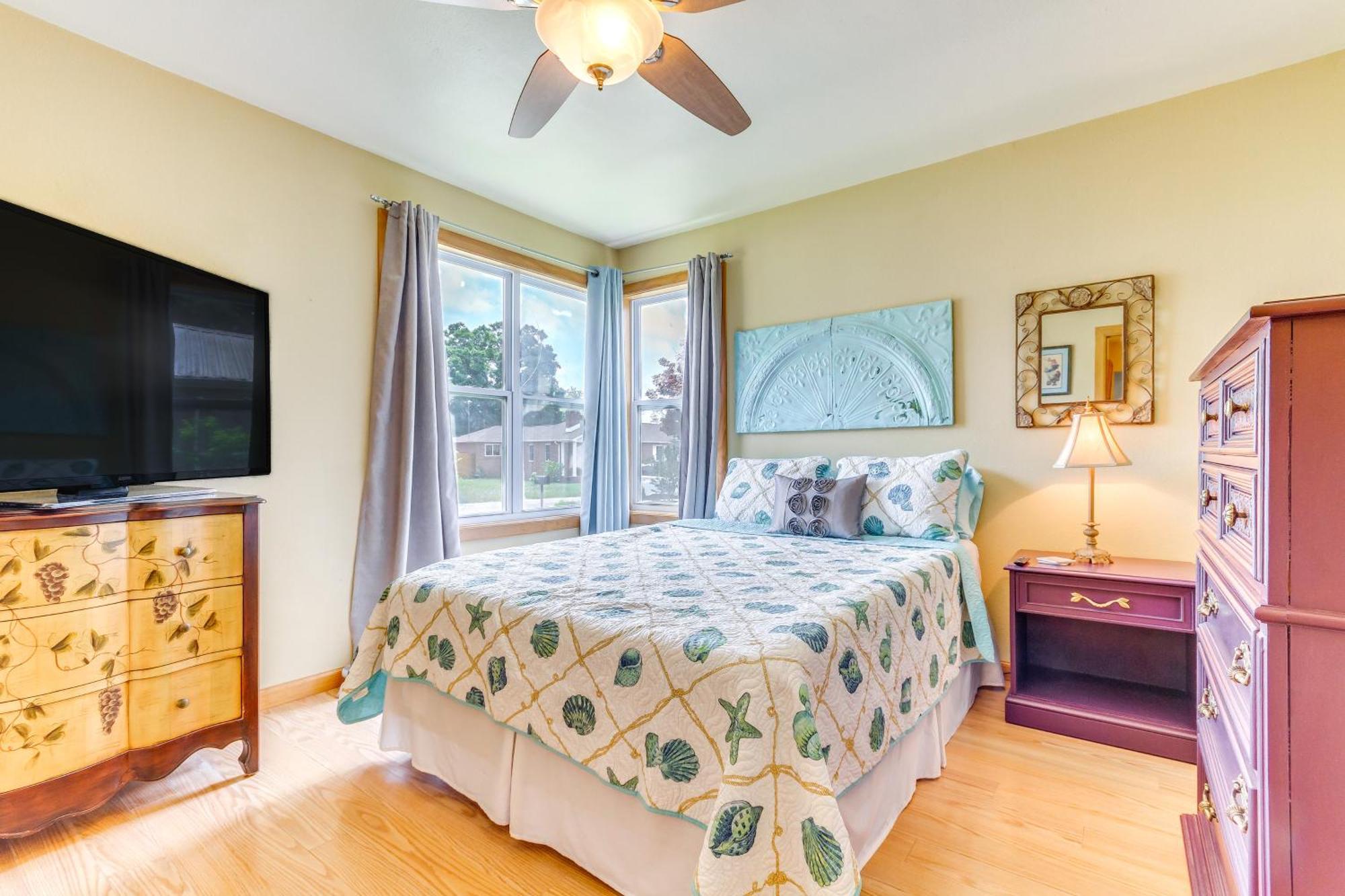 Pensacola Home With Private Spa Walk To Beach! Ngoại thất bức ảnh